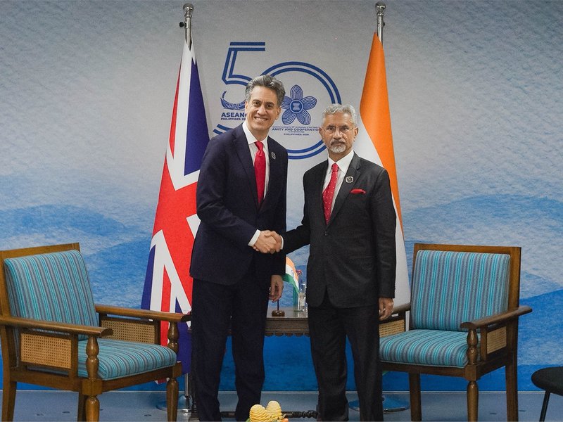 EAM Jaishankar meets new UK Foreign Secretary, discusses deepening bilateral ties
