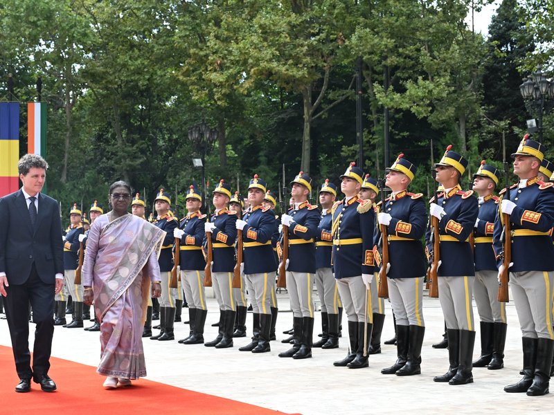 President Murmu discusses major dimensions of bilateral partnership with Romanian counterpart