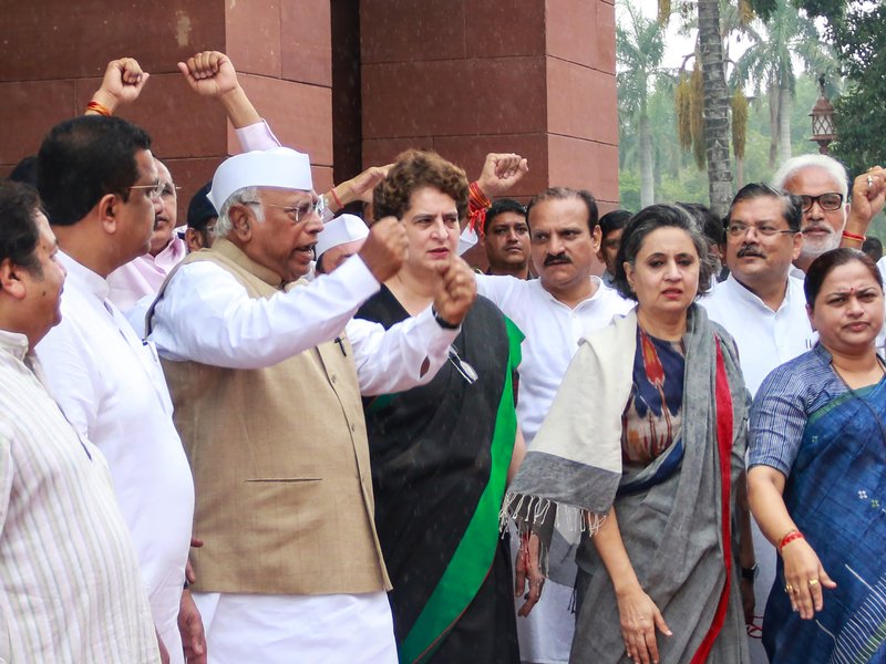 Victory of united Opposition, which raised voices in interest of students: Kharge on Pradhan's resignation