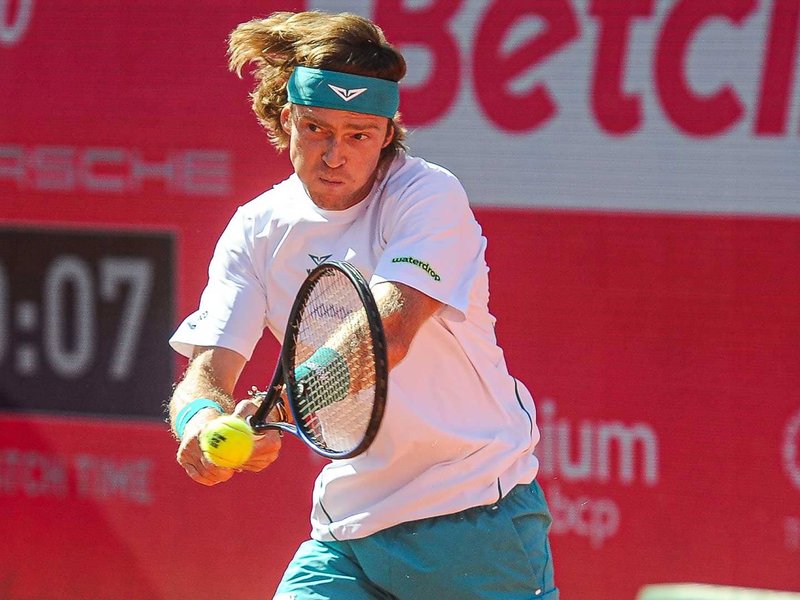 Andrey Rublev surges to dominant win over lucky loser Timofey Skatov, Portugal's Jaime Faria reaches quarterfinal of the Estoril Open in Estoril, Portugal, on Thursday. Photo credit: ATP Tour
