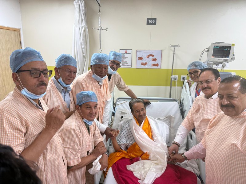 Sonam Wangchuk ends 26-day hunger strike after govt intervention (Photo: @Wangchuk66/X)