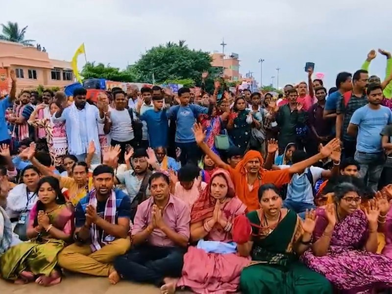 'जय जगन्नाथ' के जयघोष से गूंजा पुरी, दर्शन के लिए बहुड़ा यात्रा में उमड़ा आस्था का सैलाब