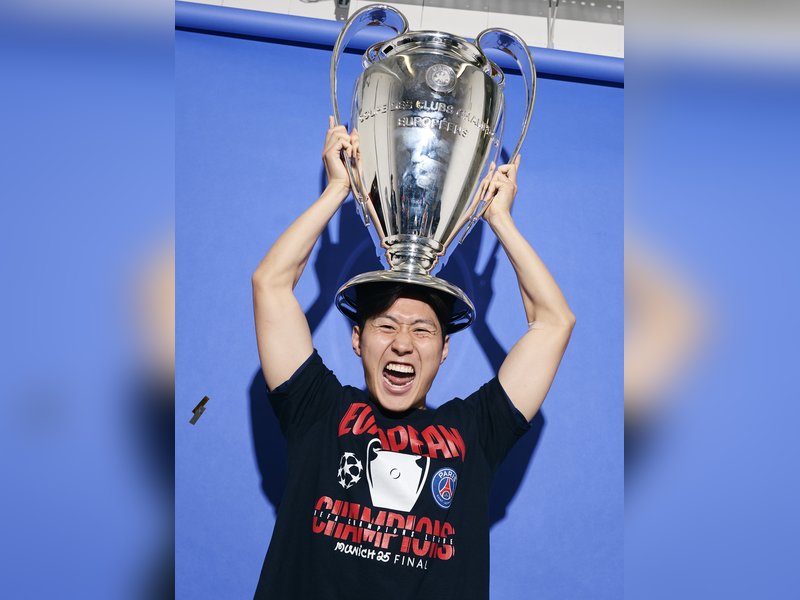 Atletico Madrid sign Lee Kang-in from Paris Saint-Germain 