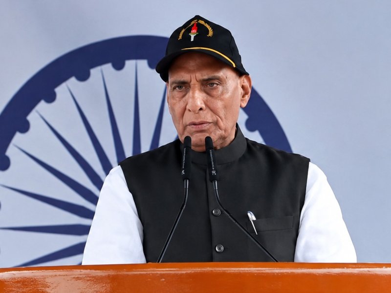 अब पाकिस्तान से कोई बात होगी तो सिर्फ पाक अधिकृत कश्मीर पर होगीः राजनाथ सिंह