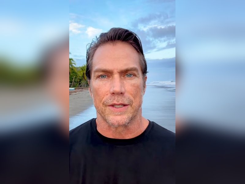 Jason Lewis says he starved before he was signed for 'Sex and the City'
