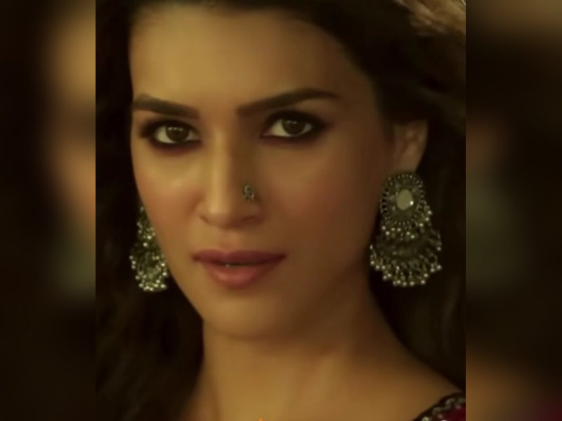 Kriti Sanon celebrates 5 years of 'Mimi', thanks fan for all the love 