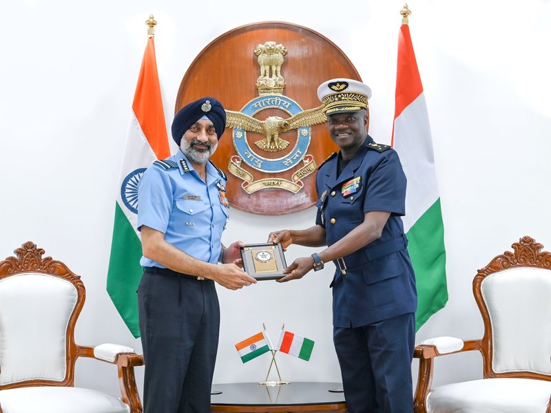Air Force Chiefs of India and Cote d'Ivoire discuss defence cooperation, issues of mutual interest 