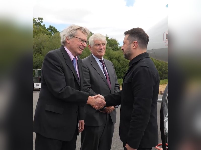 Zelensky arrives in UK to meet new PM Burnham