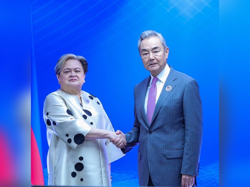 Philippines, China exchange "strong protests" over South China Sea clash 