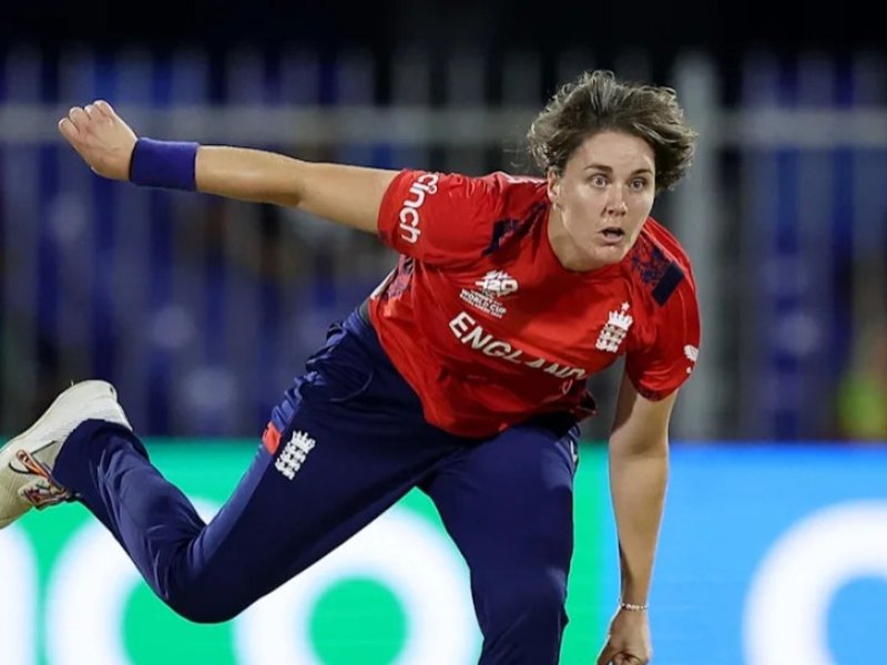 'I don't want to give up bowling just yet': Sciver-Brunt targets all-round return after injury