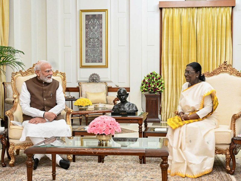 PM Narendra Modi calls on President Droupadi Murmu at Rashtrapati Bhavan