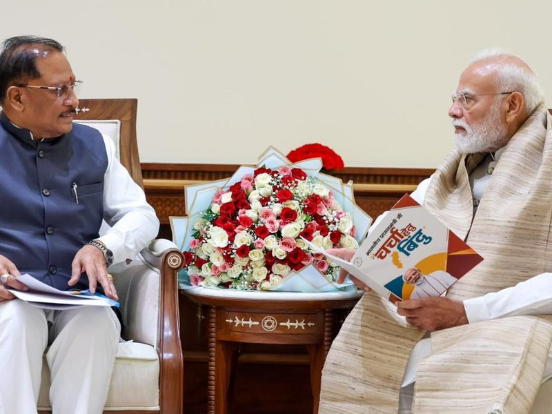बस्तर के कायाकल्प की योजना को लेकर पीएम मोदी से मिले सीएम साय, कई मुद्दों पर हुई चर्चा