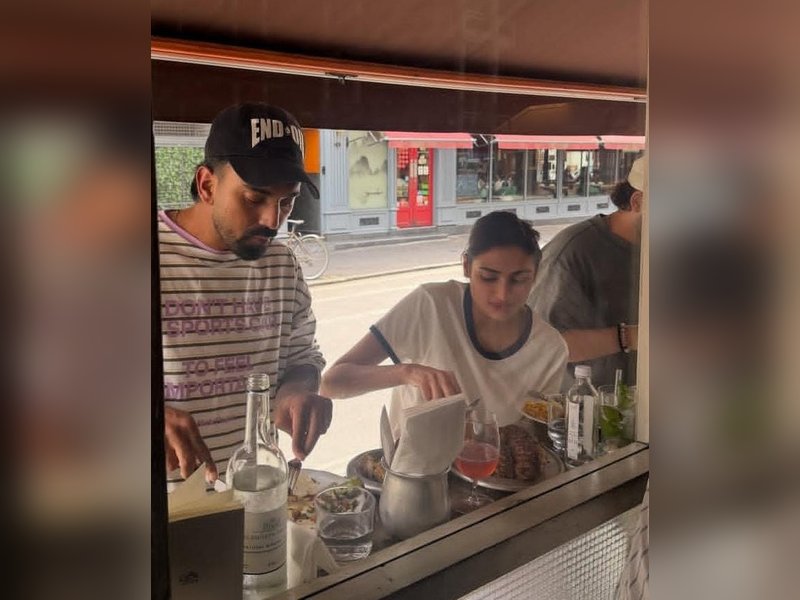 KL Rahul shares glimpses of 'summering' with Athiya Shetty and Ahan Shetty