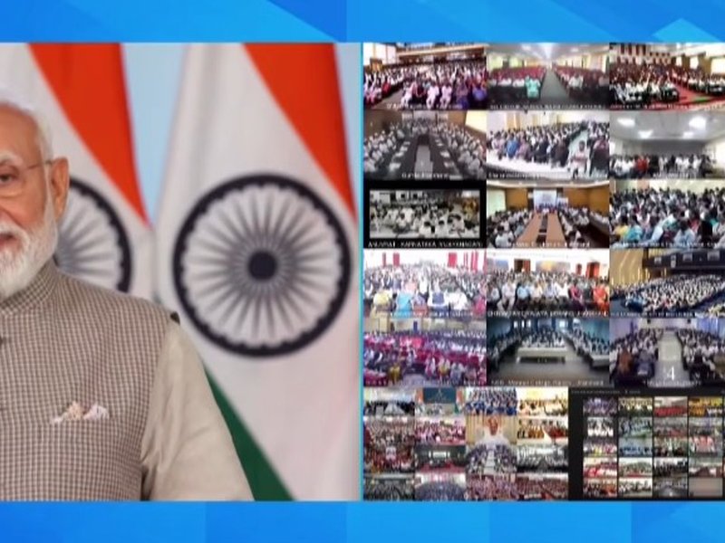 India's youth is aware, socially conscious, serious about their duties: PM Modi