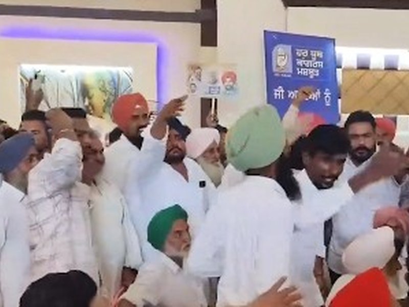 Congress infighting continues; 'Save Punjab, bring Channi' slogans raised