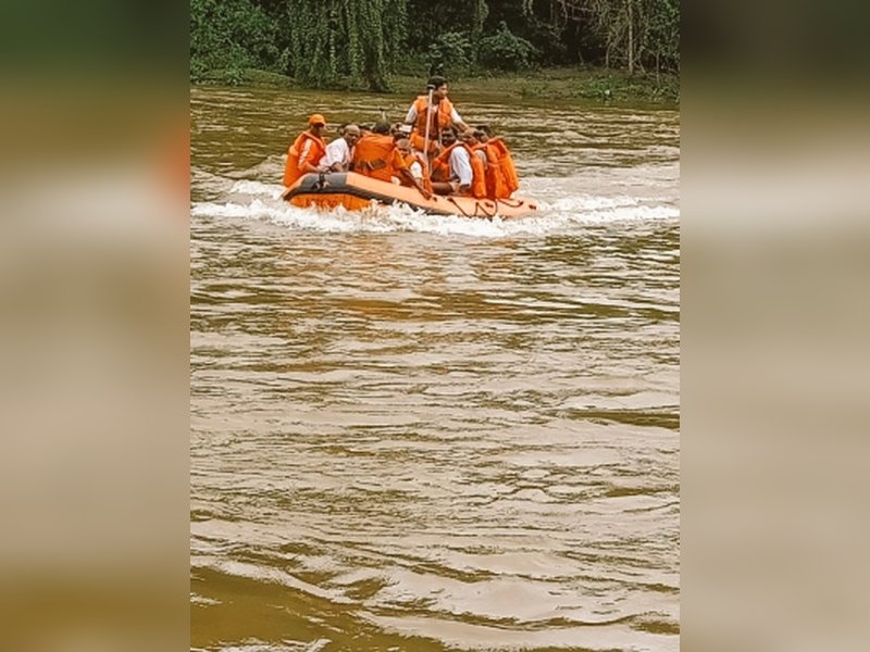 Rahul, Priyanka expresses grief over Kerala rain deaths, urge Congress workers to join relief efforts