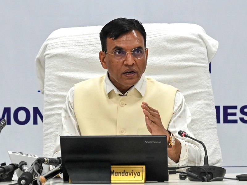 ईपीएफओ की वेतन सीमा बढ़ने से देश के श्रमिकों को मिलेगा सामाजिक सुरक्षा का व्यापक कवच: डॉ. मनसुख मांडविया
