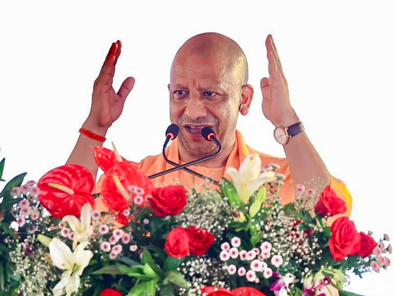 योगी की पाती' में सीएम का संदेश : श्रावण को बनाएं सेवा, स्वच्छता और जल संरक्षण का जनअभियान
