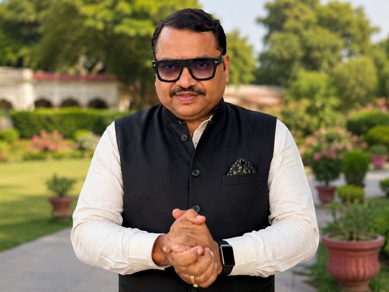 Filmmaker Sanjay Sharma questions CBFC amidst 'Sahiya' certification delay