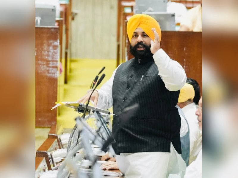 Haryana-based syndicate used modified phones for cheating in Baba Farid varsity exam: Punjab Education Minister