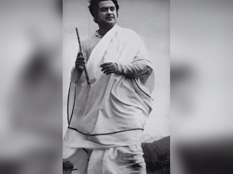 Jackie Shroff remembers legends Kishore Kumar, Shashikala on their birth anniversary