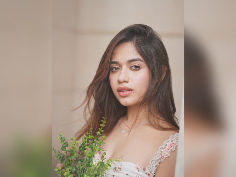 Jannat Zubair calls link-up rumours with Elvish Yadav 'a little too much' 