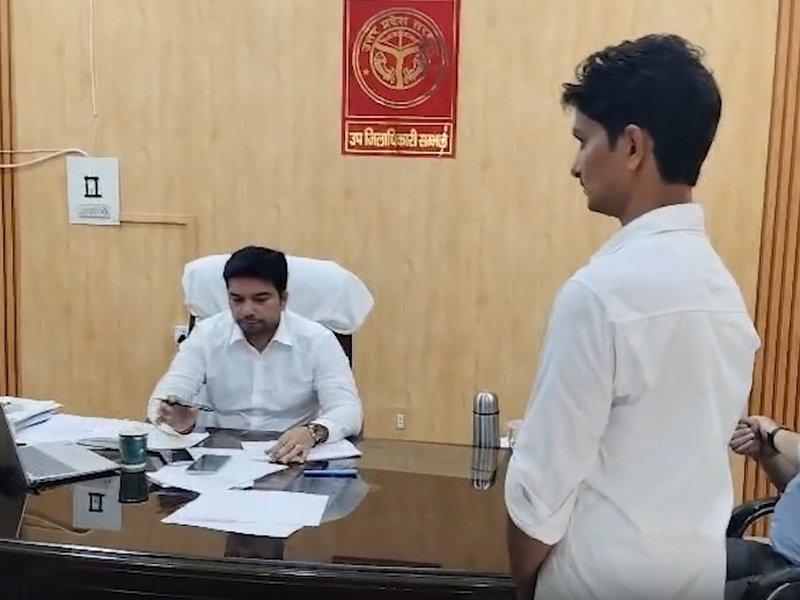 बुर्का पहनकर कांवड़ यात्रा पर नोटिस, अमन त्यागी बोले- 'संविधान में वस्त्र चुनने का अधिकार'
