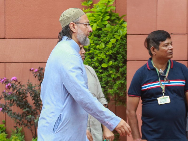 Owaisi seeks Rijiju’s intervention to save Delhi’s Race Course Mosque