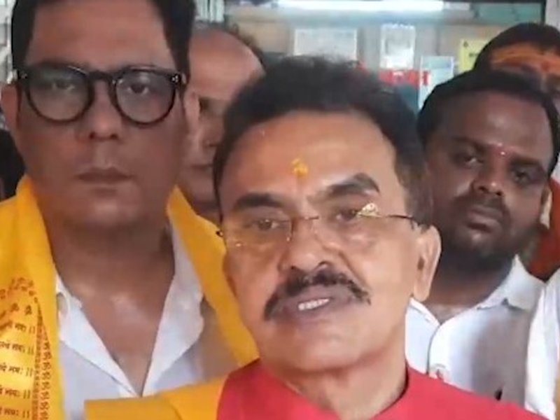 सिद्धिविनायक मंदिर चंदा विवाद पर बोले शिवसेना नेता संजय निरुपम-दोषियों को कड़ी सजा मिलनी चाहिए