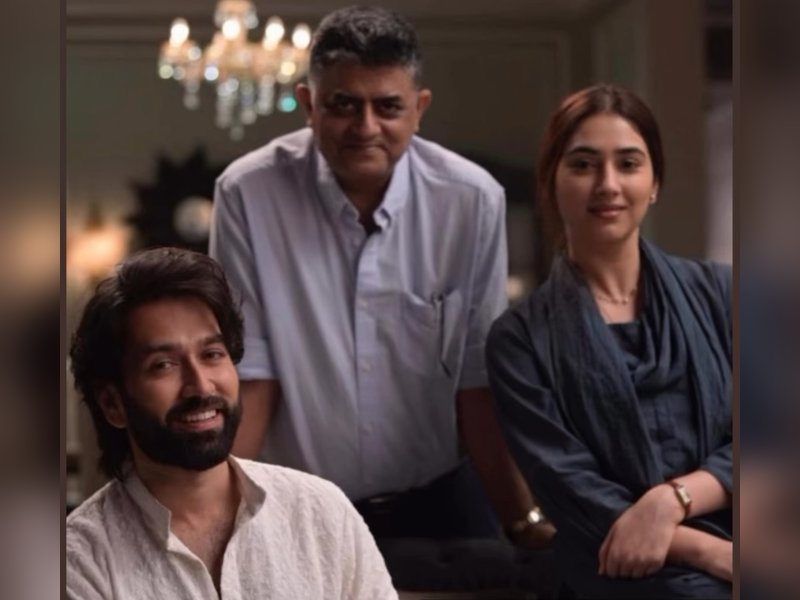 Gajraj Rao celebrates five years of directing 'Bade Achhe Lagte Hain 2' TVC featuring Disha Parmar, Nakuul, Mehta 