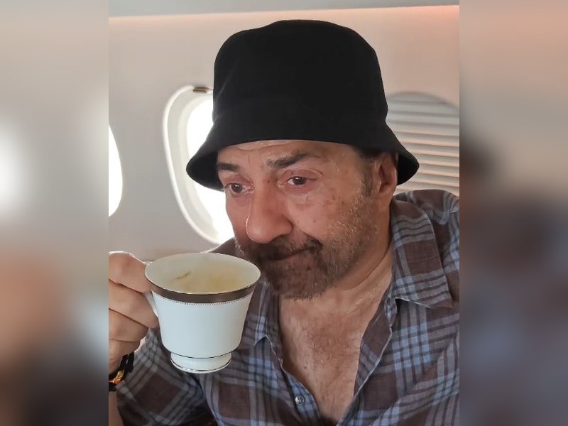 Sunny Deol and Karan Deol indulge in ‘Baap Beta Dialoguebaazi’ on a flight