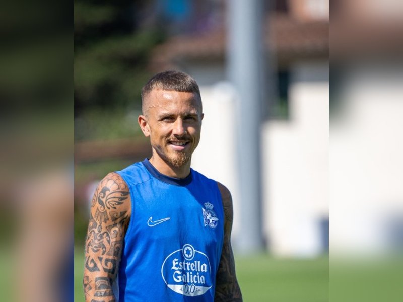 Angelino returns to boyhood club Deportivo La Coruna on loan from Roma. Photo credit- Angelino Instagram
