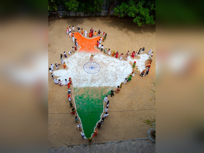 कैसे एक ही तारीख बनी ऐतिहासिक? 1 नवंबर को 8 राज्यों और 5 केंद्र शासित प्रदेशों का स्थापना दिवस