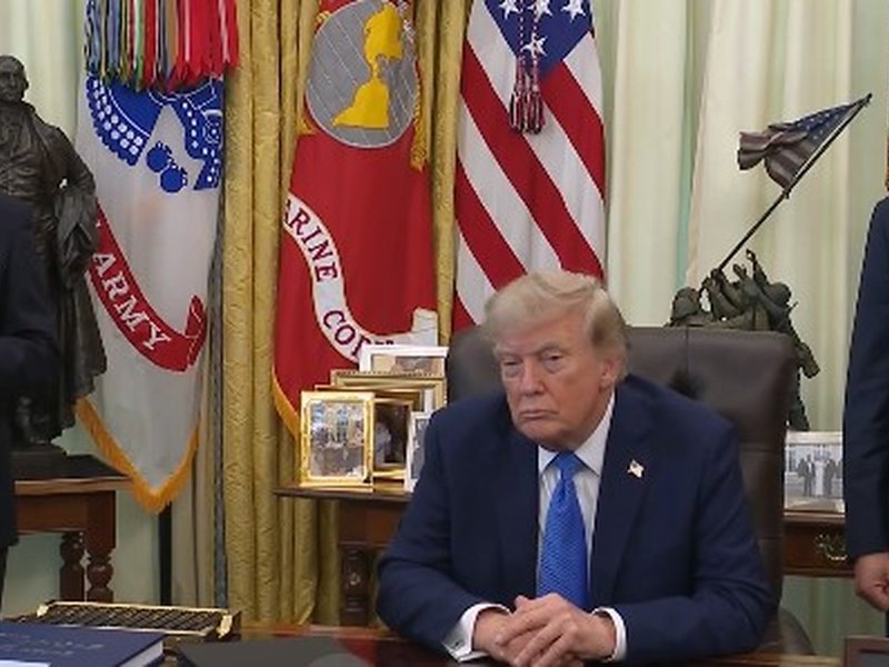 Trump signs two executive orders to narrow birthright citizenship after Supreme Court defeat