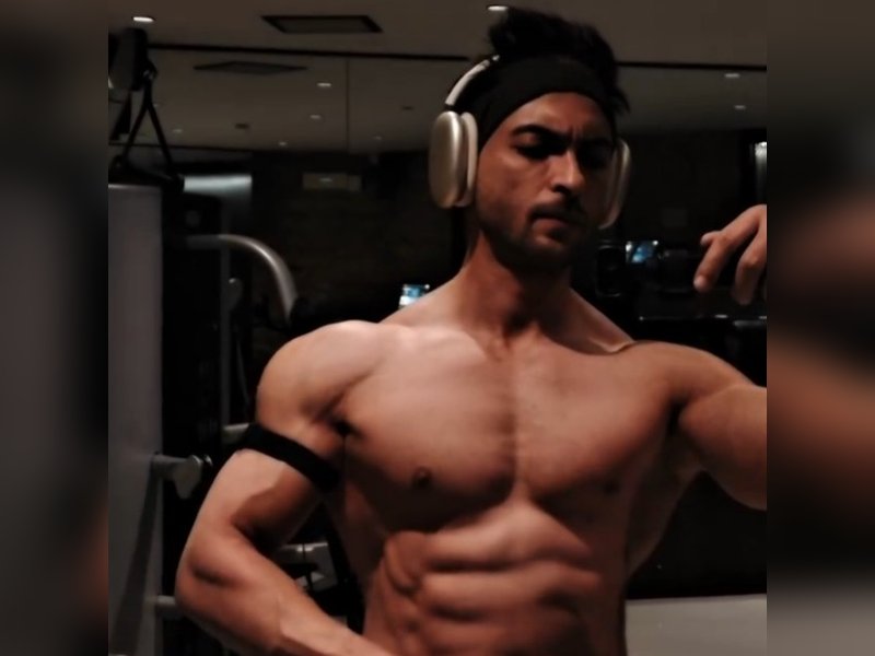 Aayush Sharma remains consistent with fitness amid hectic travel across five cities in 2 months
