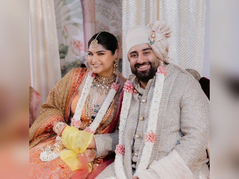 Anshula Kapoor celebrates one month of marital bliss with Rohan, says she'd ‘10/10 marry him again’