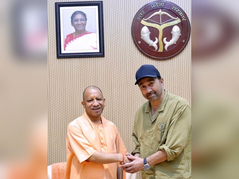 Sunny Deol meets UP CM Yogi Adityanath