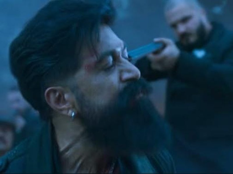 Yash leads a dark world of chaotic relationships in 'Toxic'