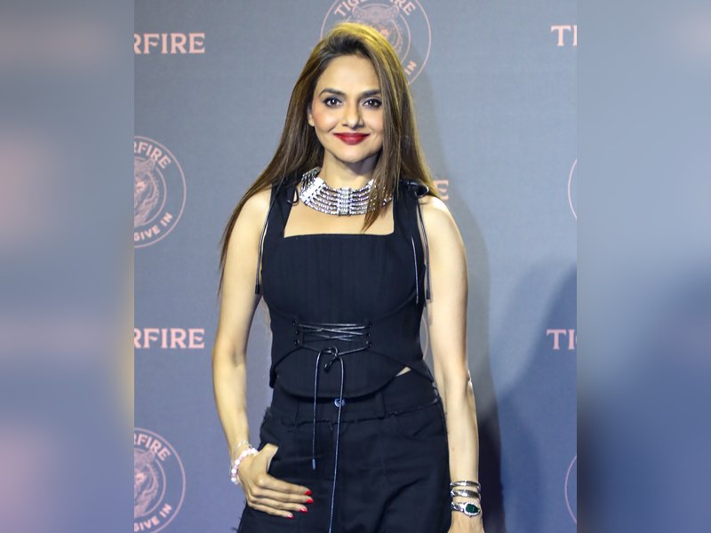 Madhoo on her equation with her daughters: There are no secrets in our family