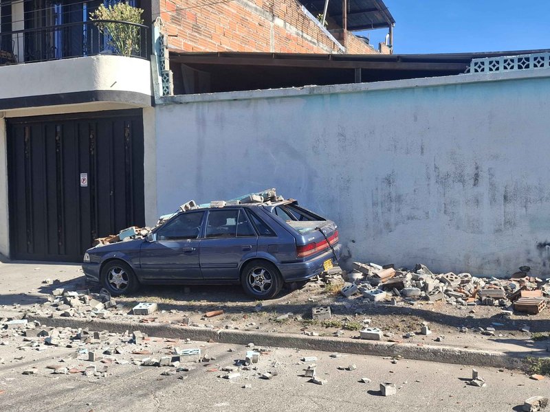 World leaders express solidarity for Colombia over devastating earthquake which resulted in scores dead and missing