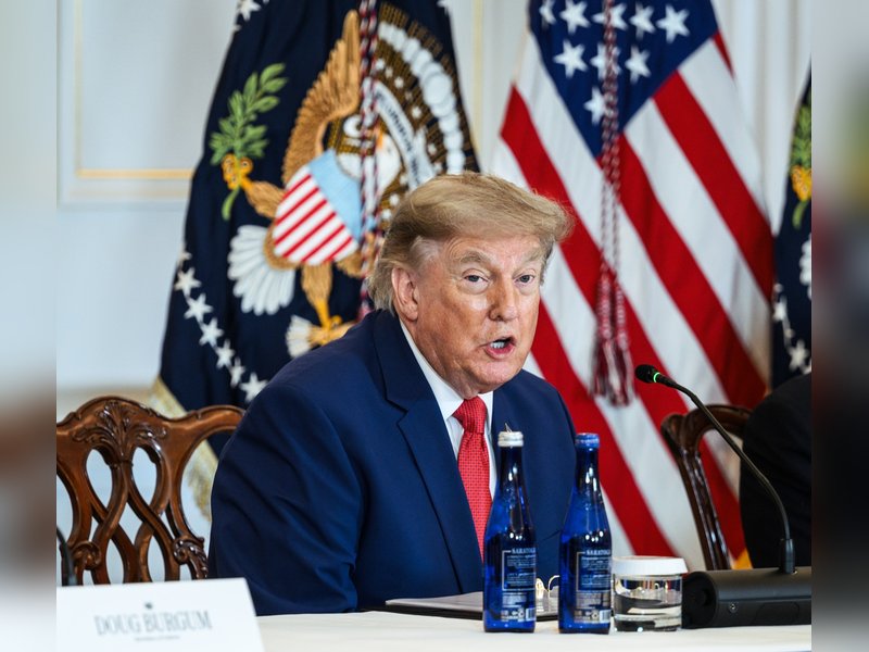 Trump targets 'jihadists' in midterm pitch