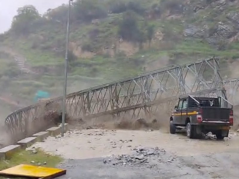 हिमाचल, उत्तरखंड, जम्मू और लद्दाख में भारी बारिश का अलर्ट जारी, भूस्खलन और अचानक बाढ़ का खतरा