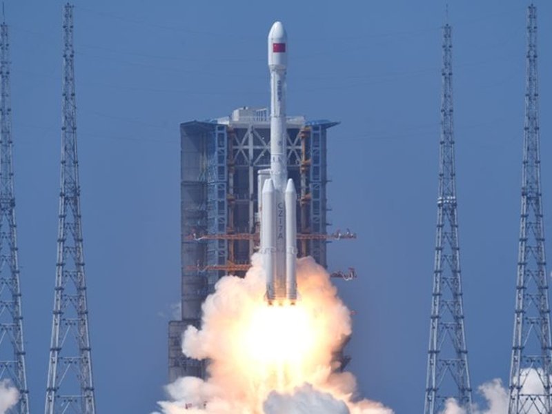 Chinese rocket explodes seconds after launch with communication satellite