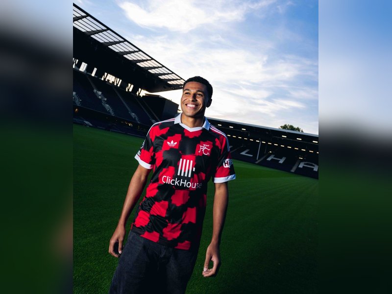 Fulham sign Shea Charles from Southampton on five-year deal