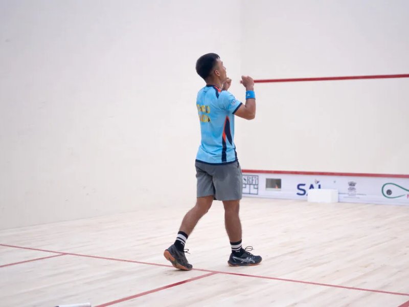 Suraj Kumar Chand quells Hassan Menshawy's challenge in HCL Squash PSA Challenger Tour event in Kolkata on Tuesday. Photo credit: SRFI