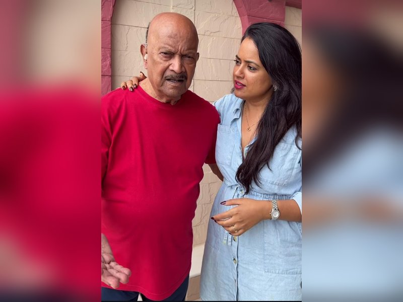 Sameera Reddy celebrates father’s 93rd birthday, says, ‘Every year I wait to make this video’