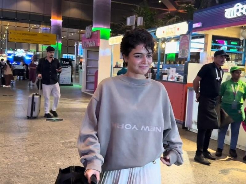 Wamiqa Gabbi chips long tresses, flaunts new short-hair look