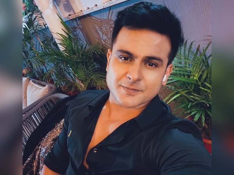 Sanket Bhosale gives daughter ‘Ravi Kishan tutorials’, little one nails actor’s viral ‘Paisaan’ answer