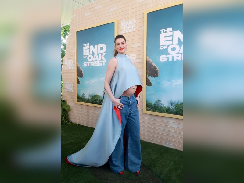 Pregnant Anne Hathaway recollects running around a lot while filming ‘The End of Oak Street’