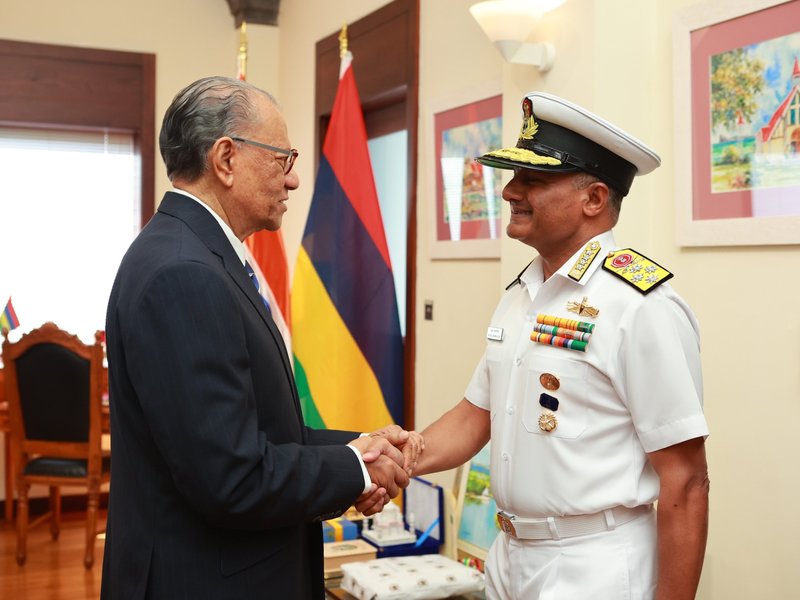 India Navy Chief meets Mauritius PM, reviews maritime security cooperation